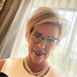 Meet your Posher, Anne marie